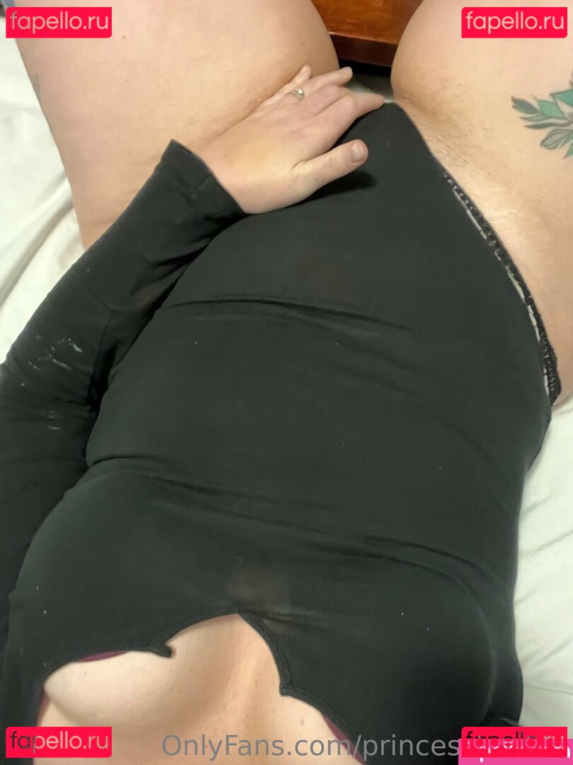 princessleiaher Nude Onlyfans Photo 9