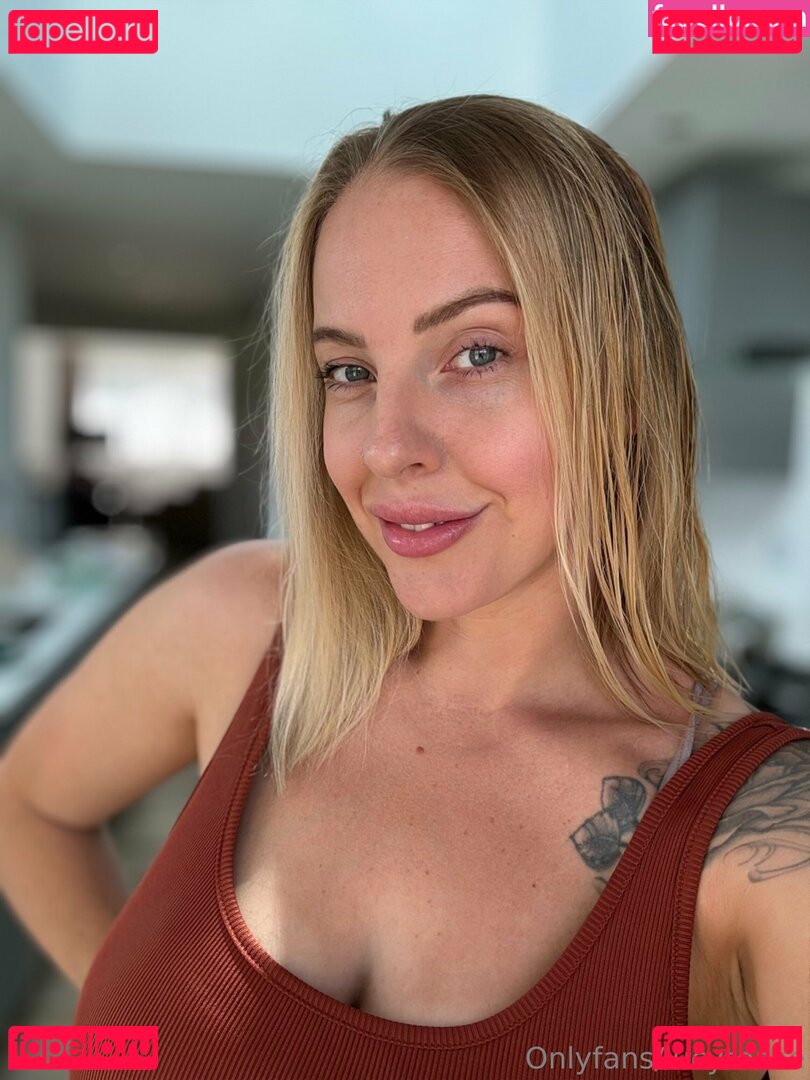 lucy_robinson Nude Onlyfans Photo 23