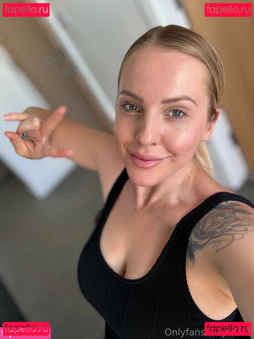 lucy_robinson Nude Onlyfans Photo 19