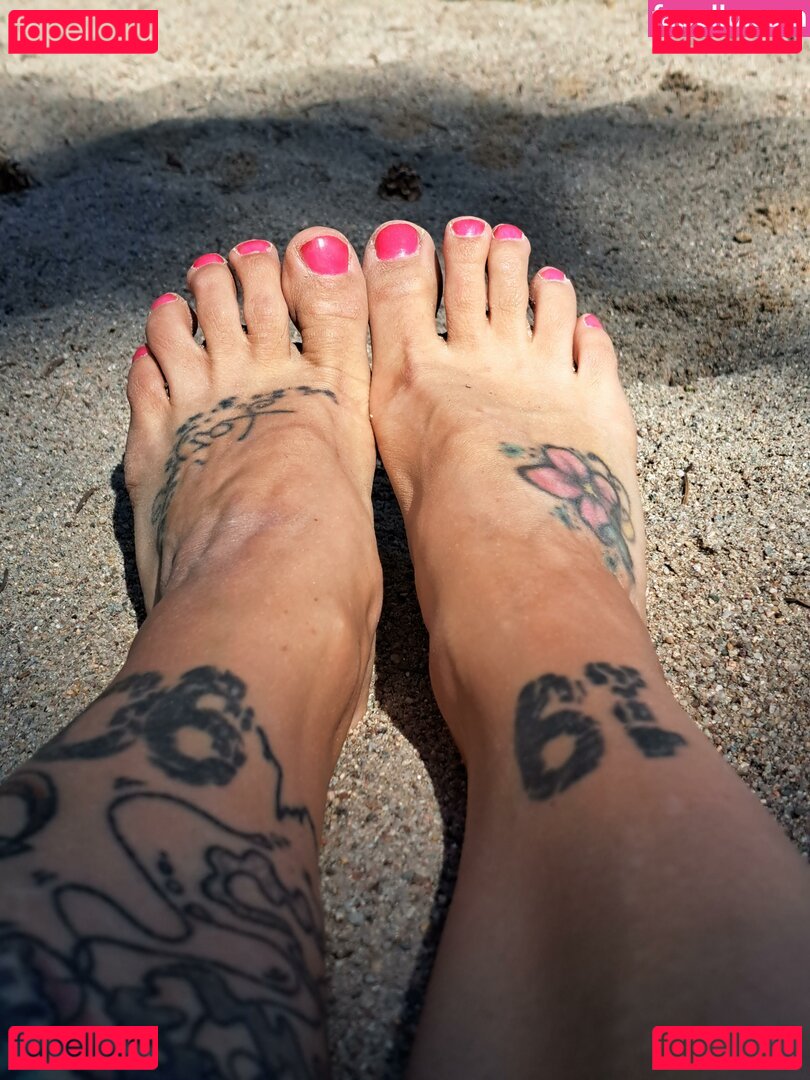 Bibis.secrets Nude Onlyfans Photo 6