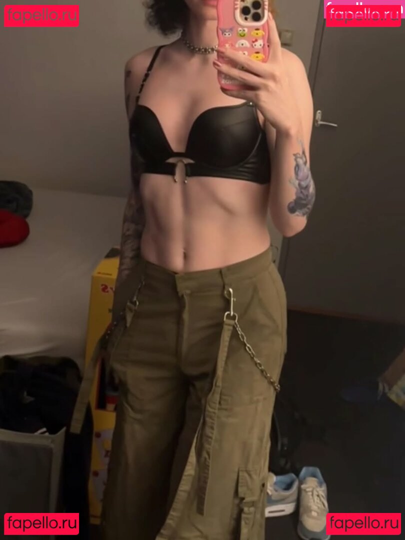 zoelagoblina Nude Onlyfans Photo 38