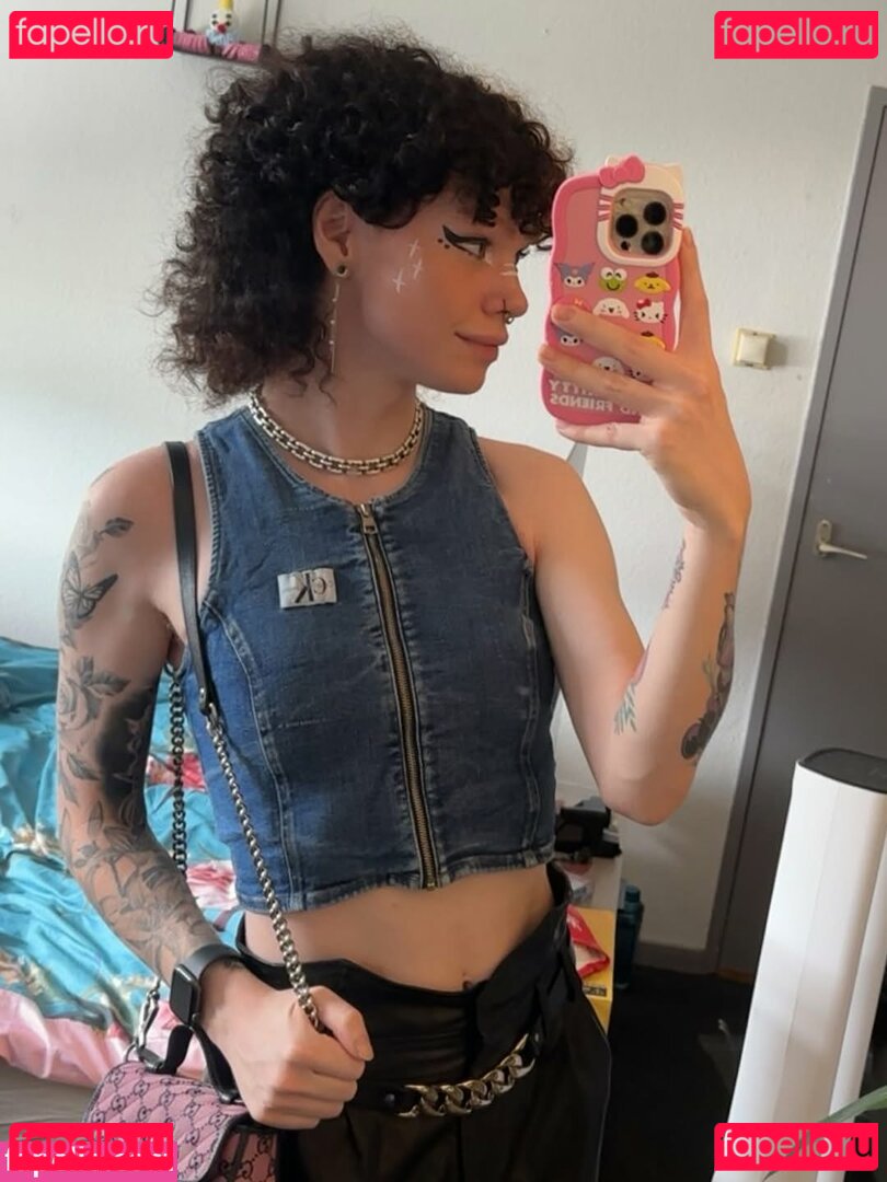 zoelagoblina Nude Onlyfans Photo 30
