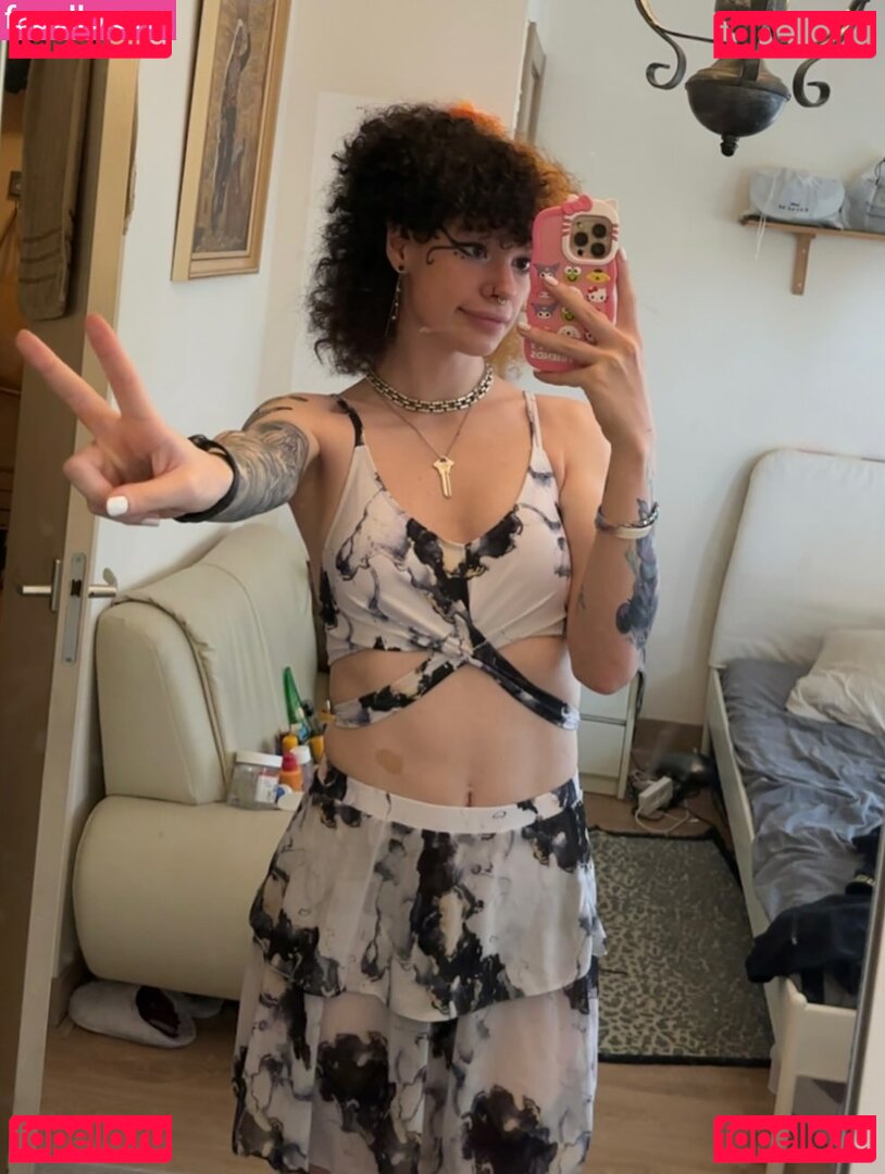 zoelagoblina Nude Onlyfans Photo 29