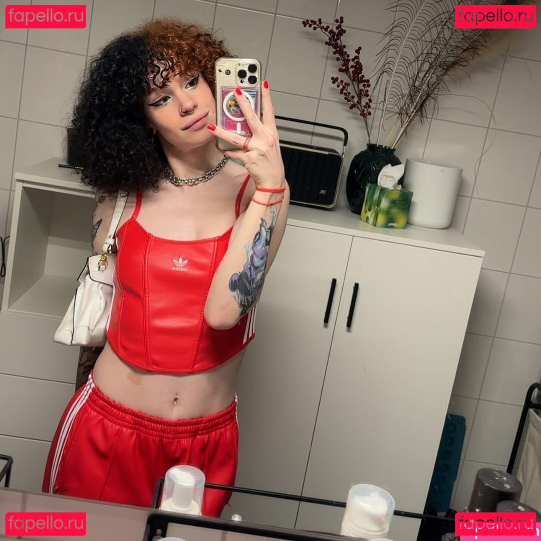 zoelagoblina Nude Onlyfans Photo 20