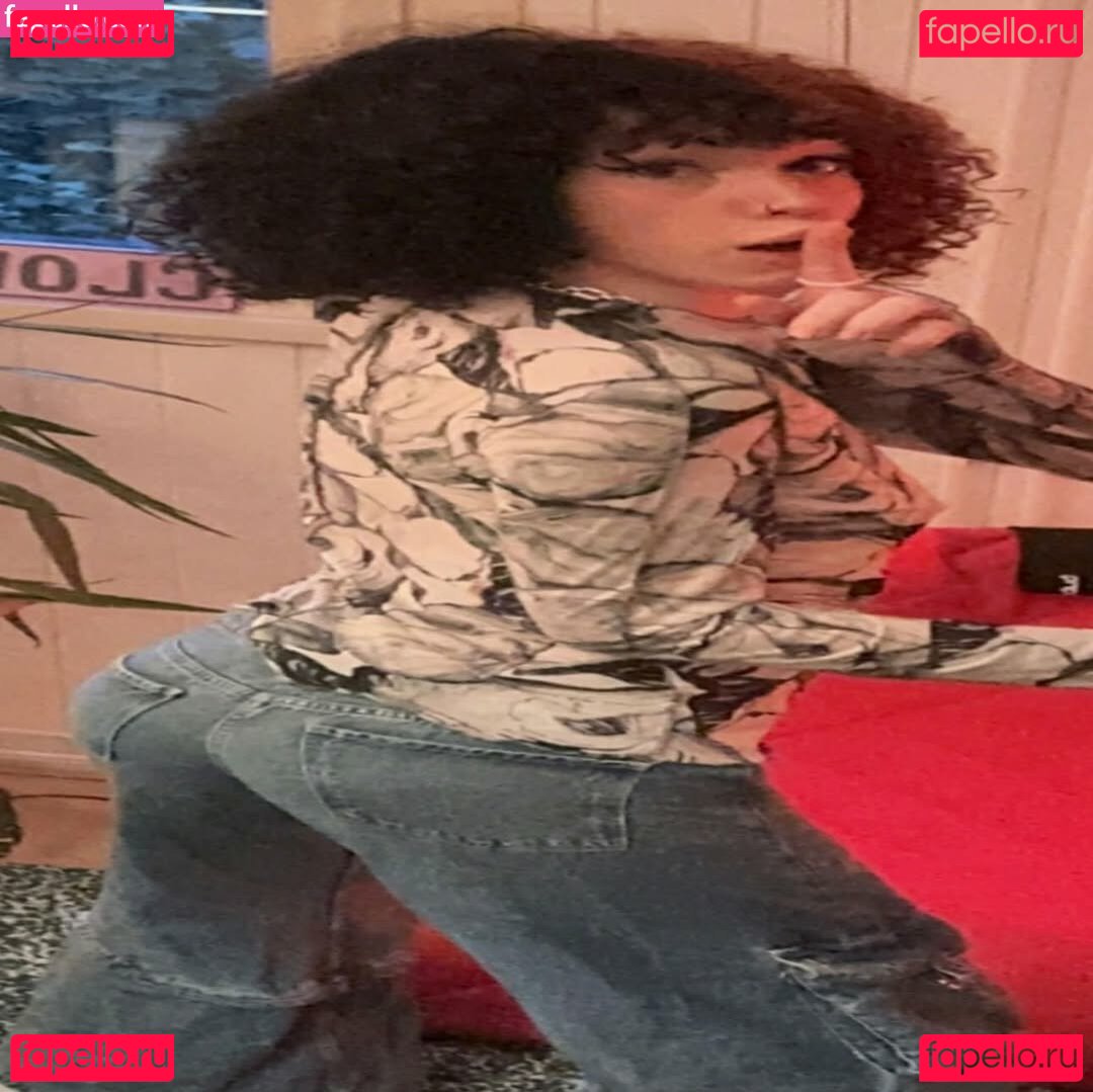 zoelagoblina Nude Onlyfans Photo 18