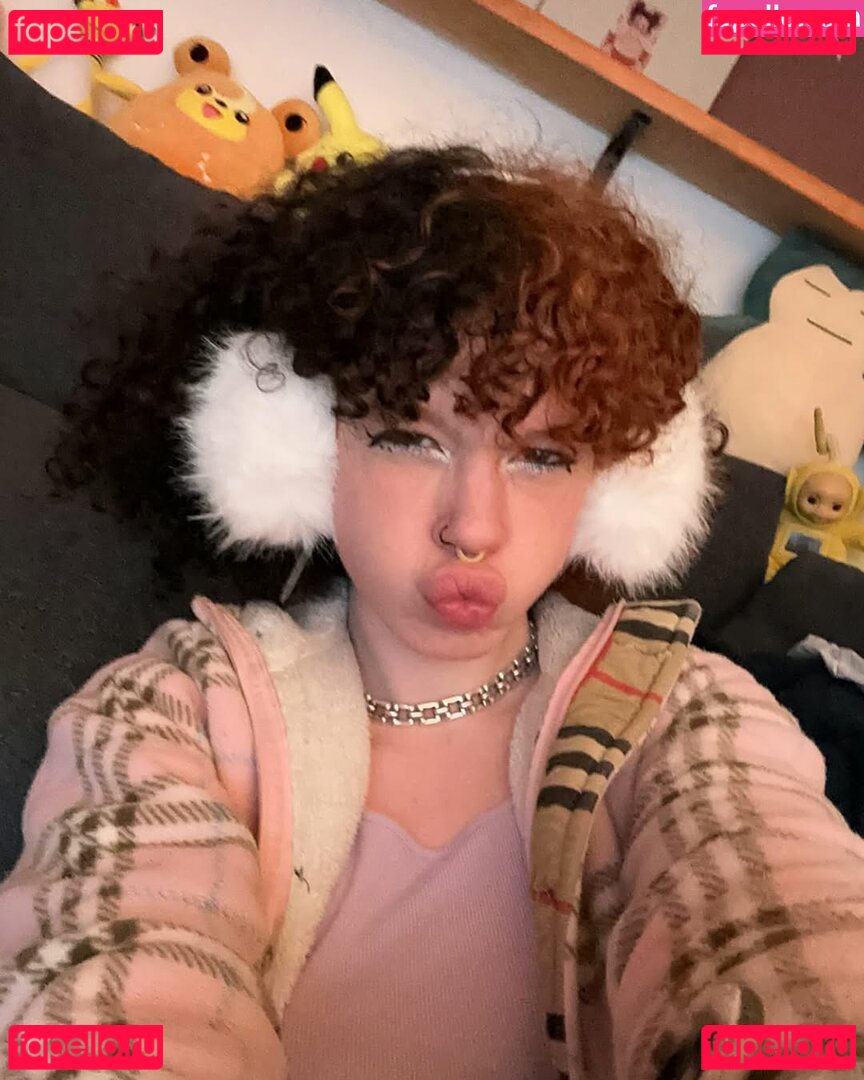 zoelagoblina Nude Onlyfans Photo 11