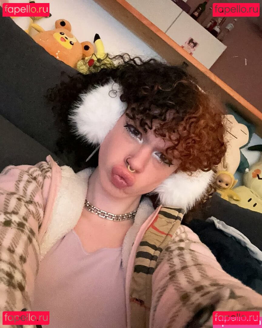 zoelagoblina Nude Onlyfans Photo 8