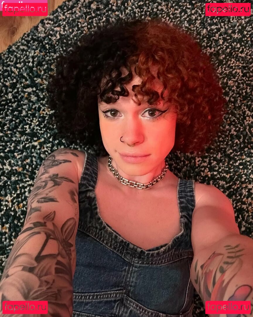 zoelagoblina Nude Onlyfans Photo 4