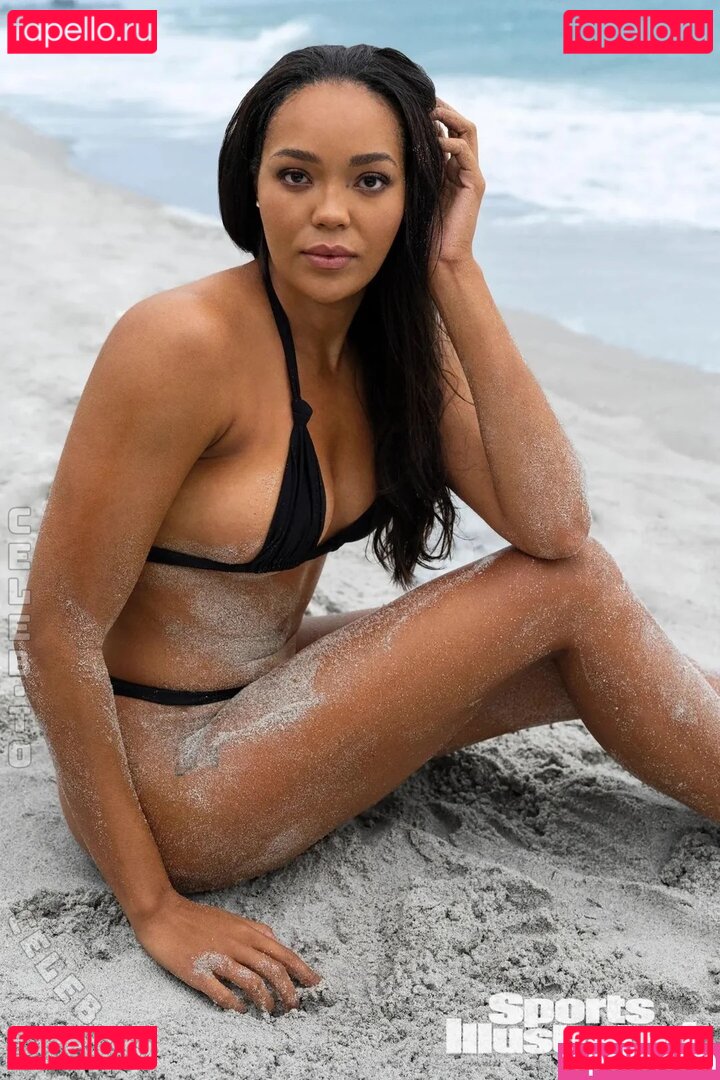 Napheesa Collier Nude Onlyfans Photo 16