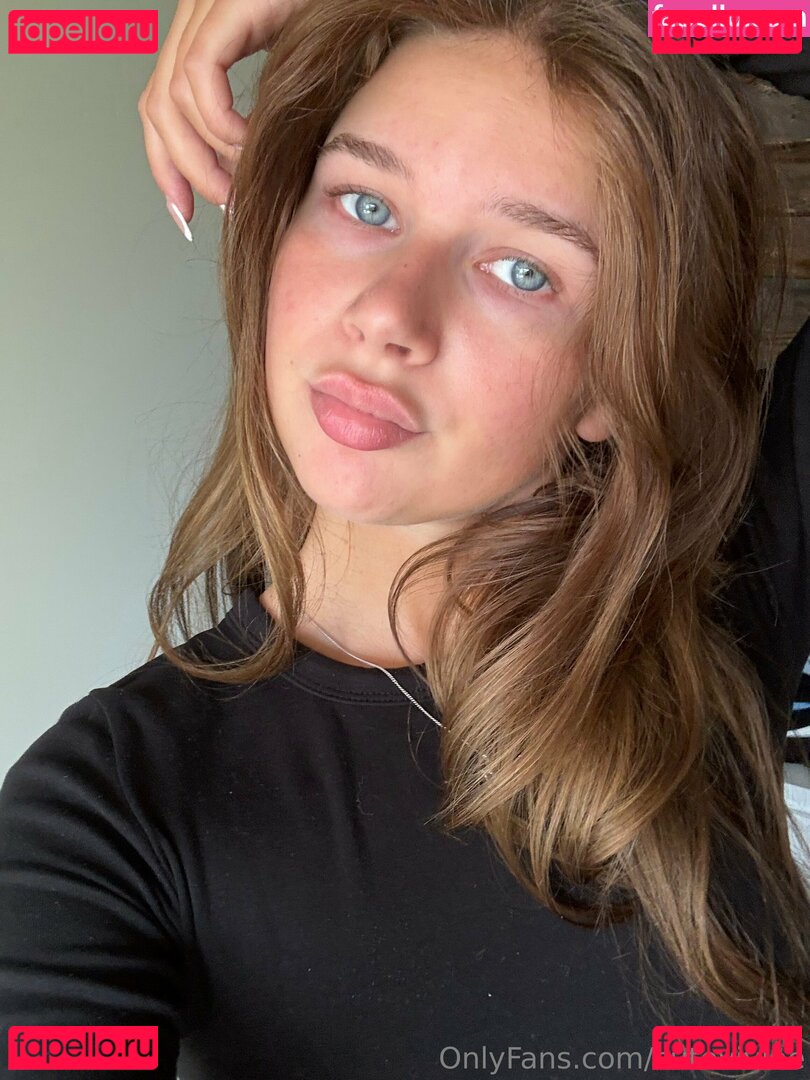 cutievivieee Nude Onlyfans Photo 42