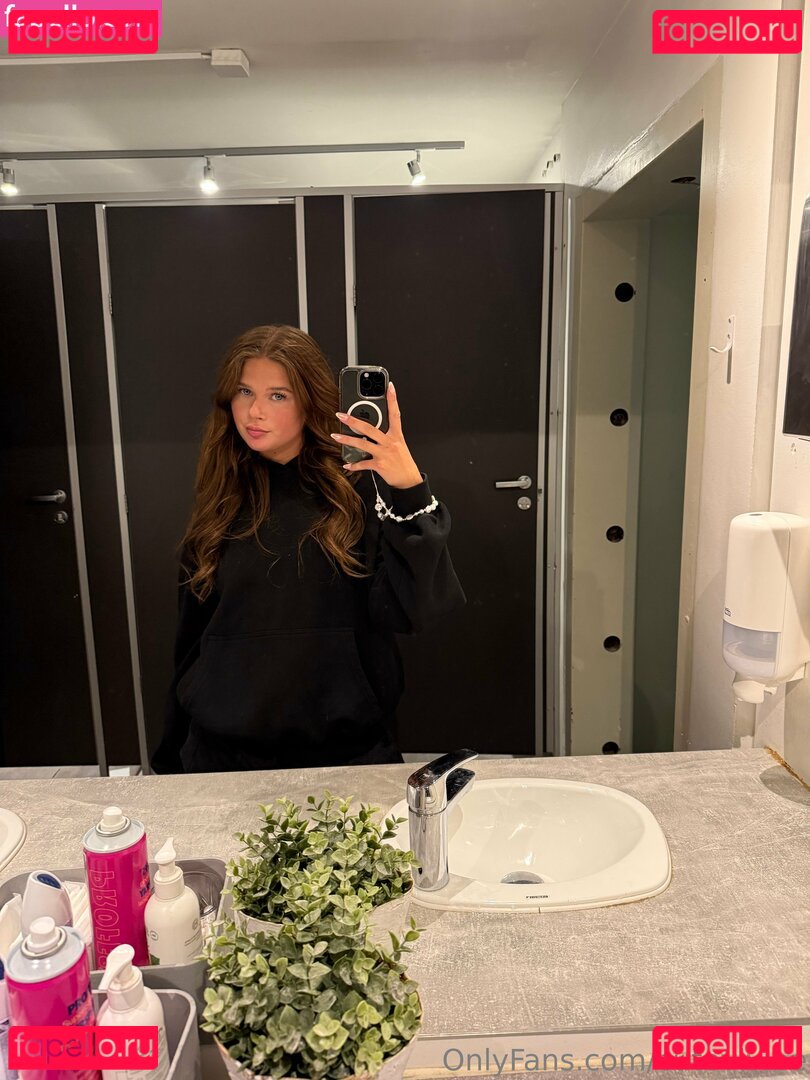 cutievivieee Nude Onlyfans Photo 41