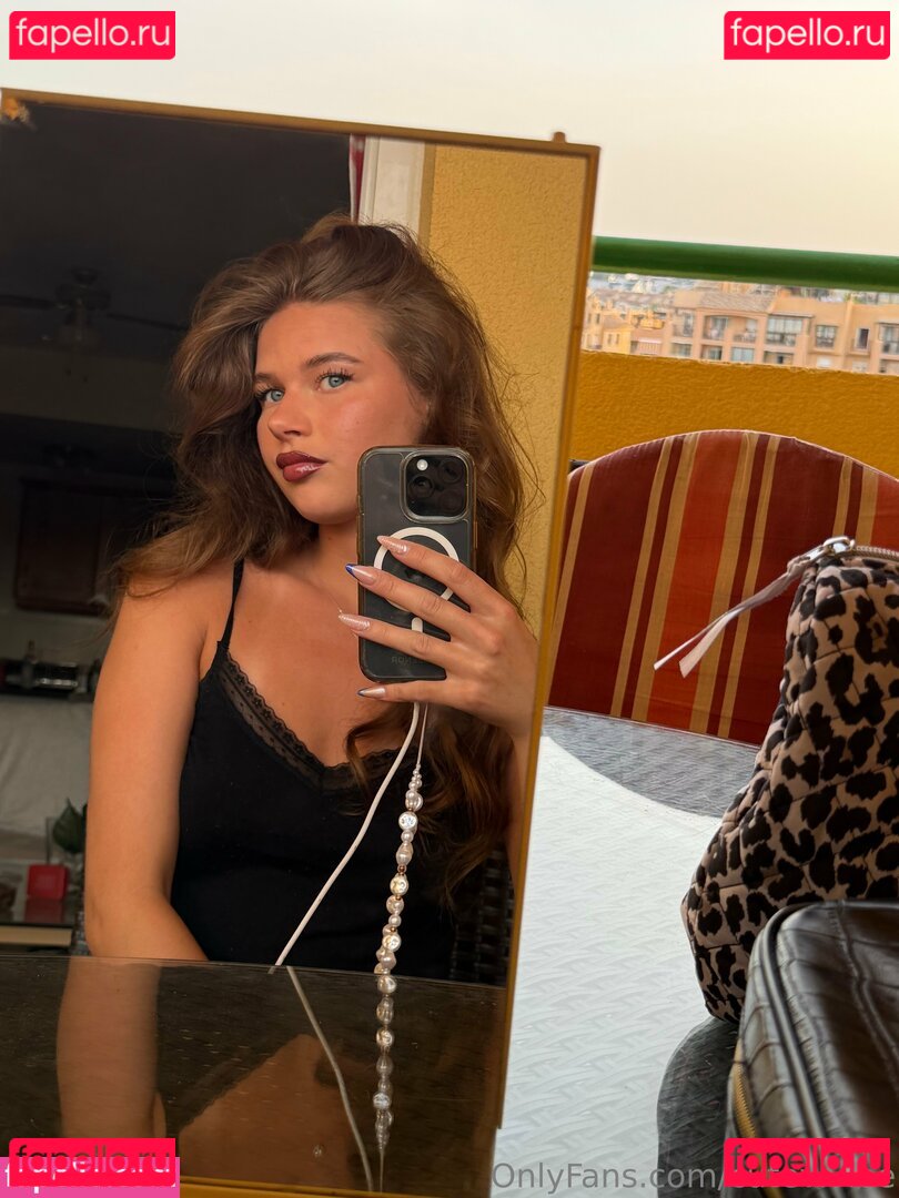 cutievivieee Nude Onlyfans Photo 18