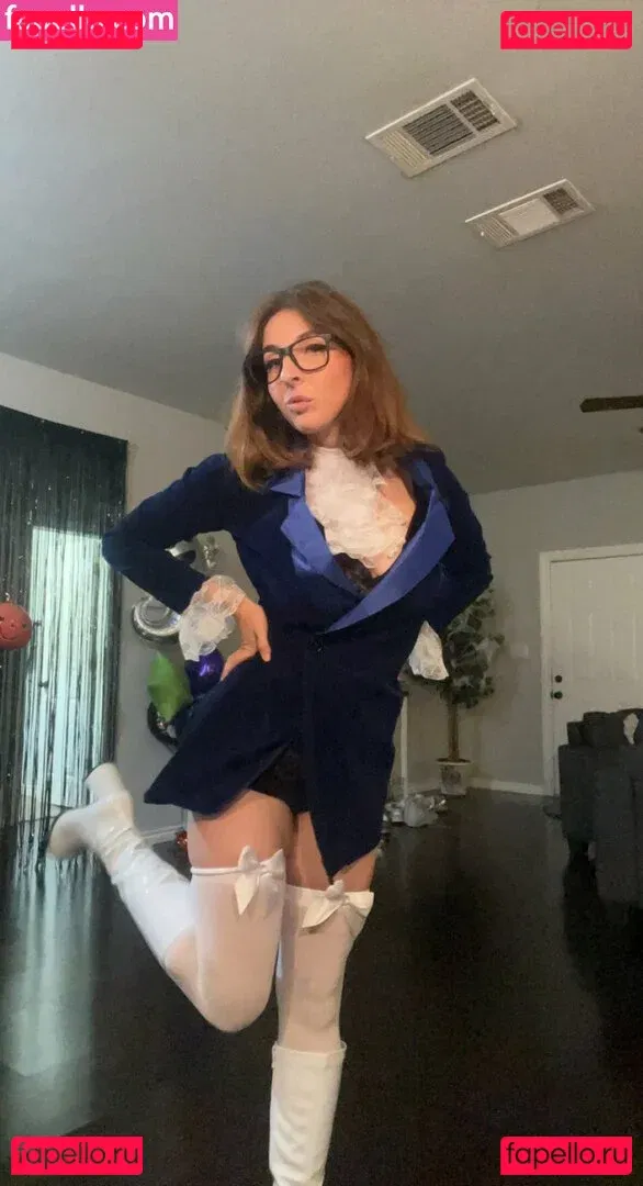 MeganBitchell Onlyfans Photo Gallery 