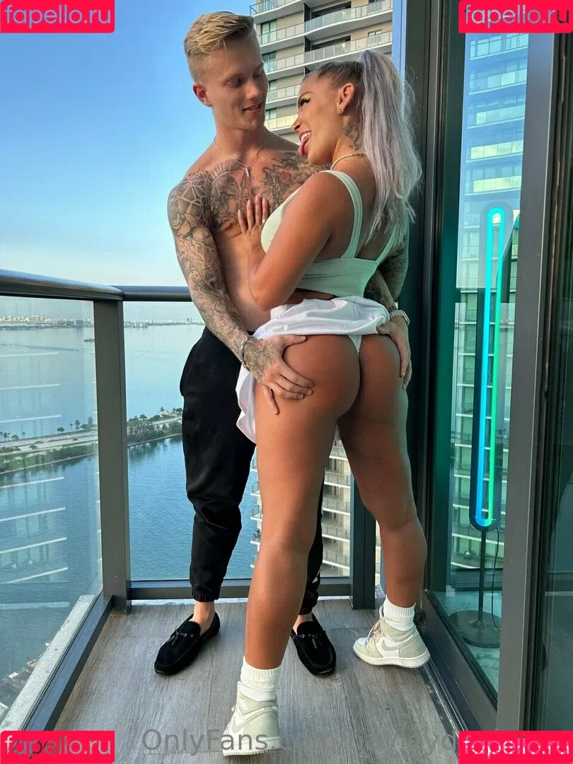 HayleyDaviesXX Onlyfans Photo Gallery 