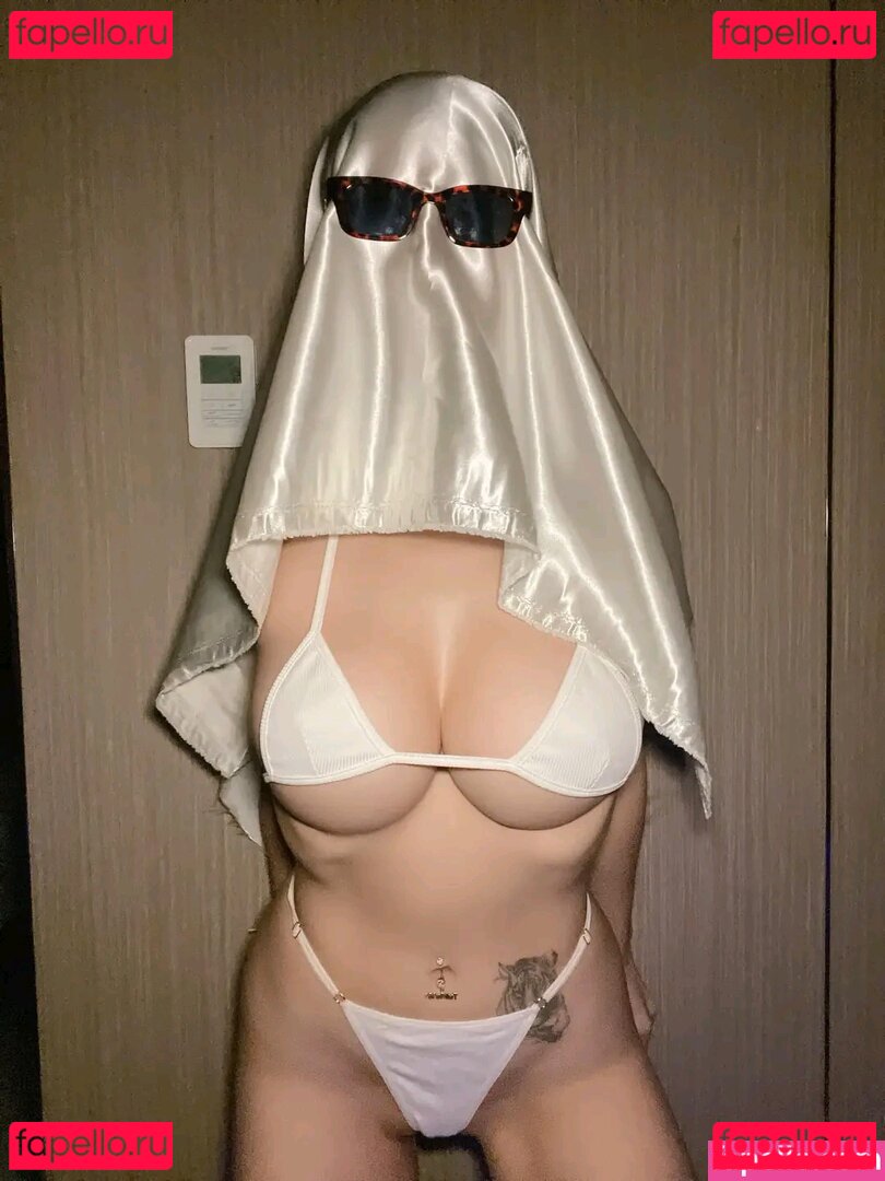 Praphassorn Taritchat Nude Onlyfans Photo 27