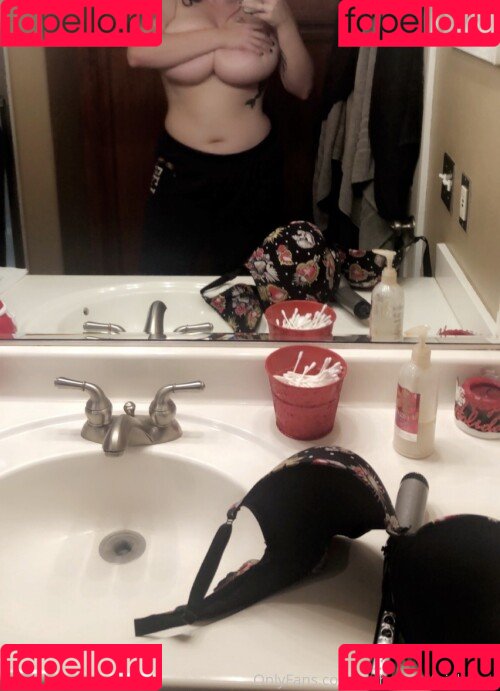 Theroyalthighness Nude Onlyfans Photo 26