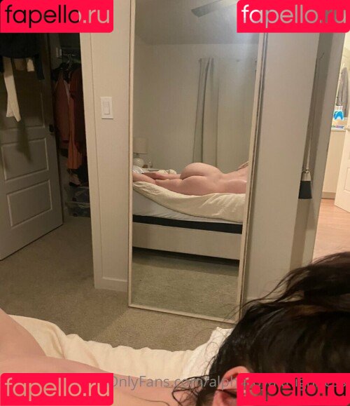 Theroyalthighness Nude Onlyfans Photo 5
