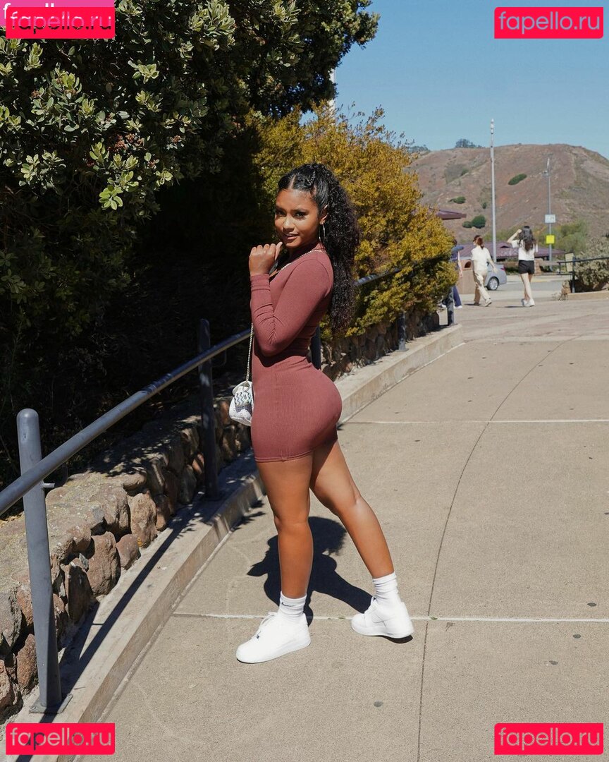 Karolina Achong Nude Onlyfans Photo 16