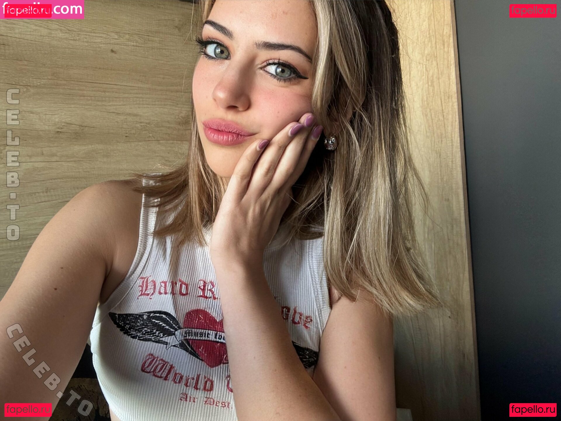 Hailey Jones Nude Onlyfans Photo 3
