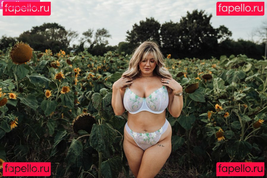 Lauren Edge Nude Onlyfans Photo 22