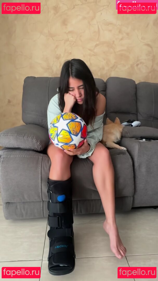 Mercedes Roa Nude Onlyfans Photo 8