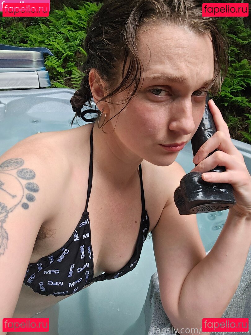 artiepaints Nude Onlyfans Photo 35