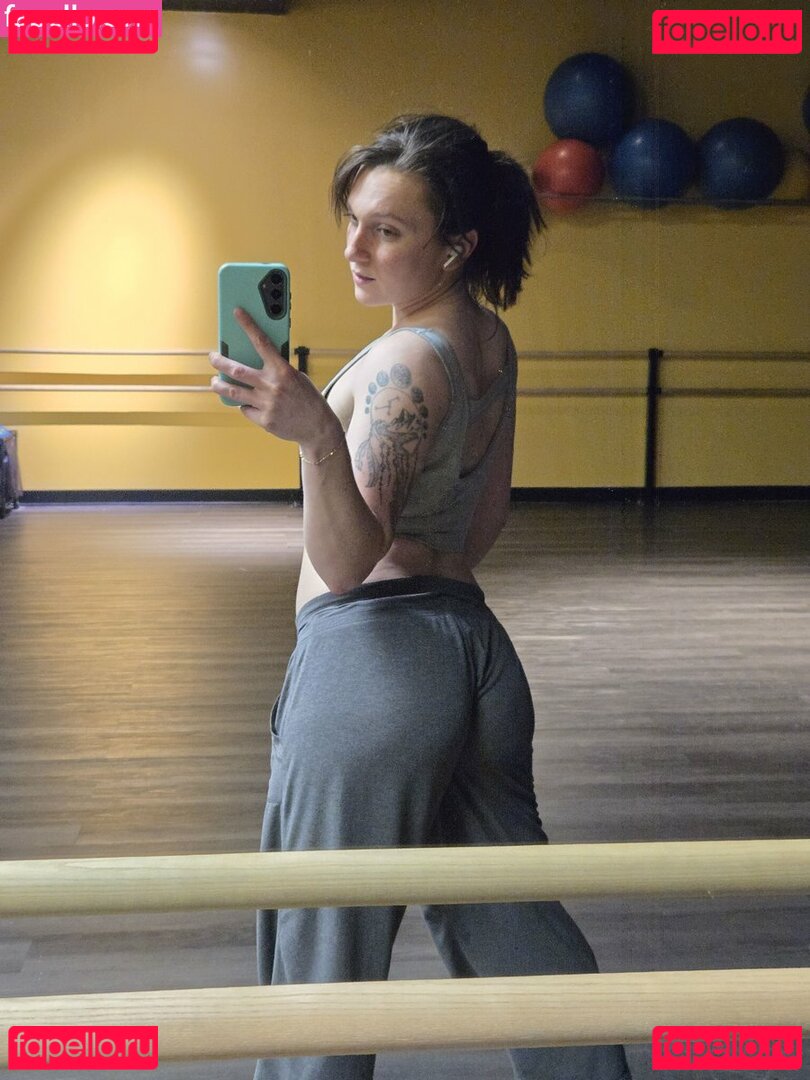artiepaints Nude Onlyfans Photo 3