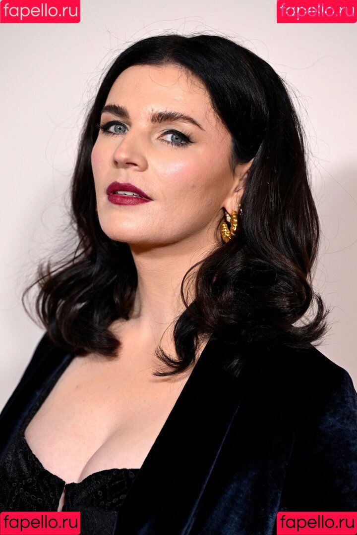 Aisling Bea Onlyfans Photo Gallery 