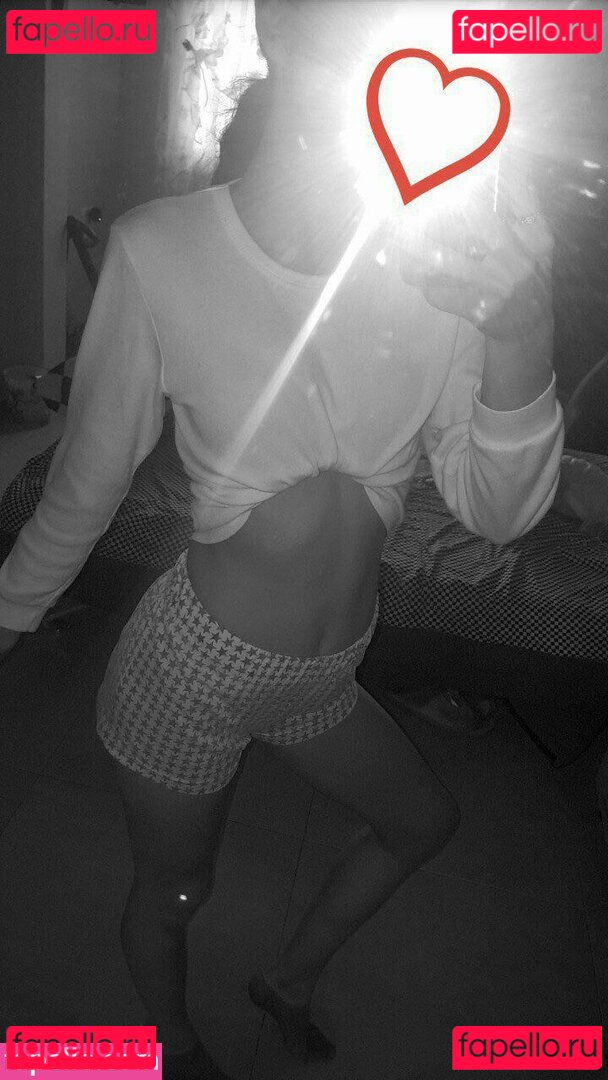 Betty Nude Onlyfans Photo 11
