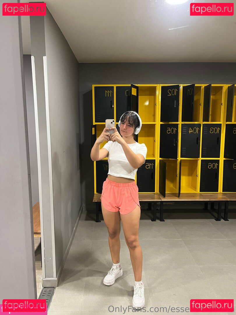 essence.emma Nude Onlyfans Photo 25