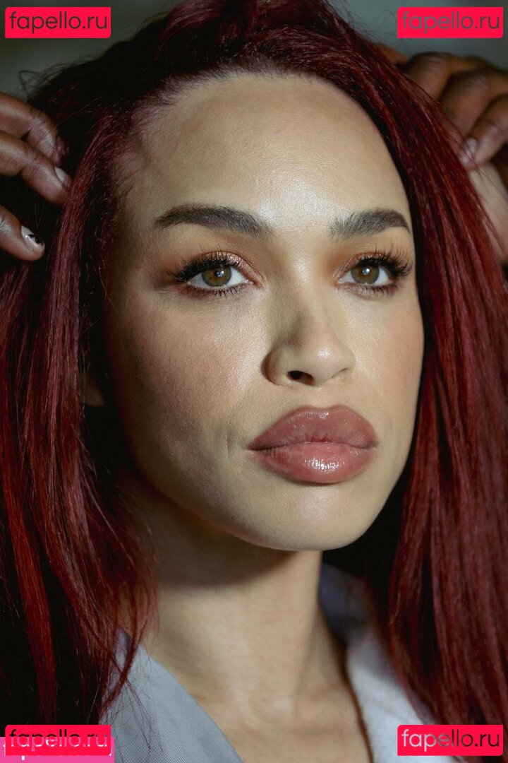 Cleopatra Coleman Nude Onlyfans Photo 10