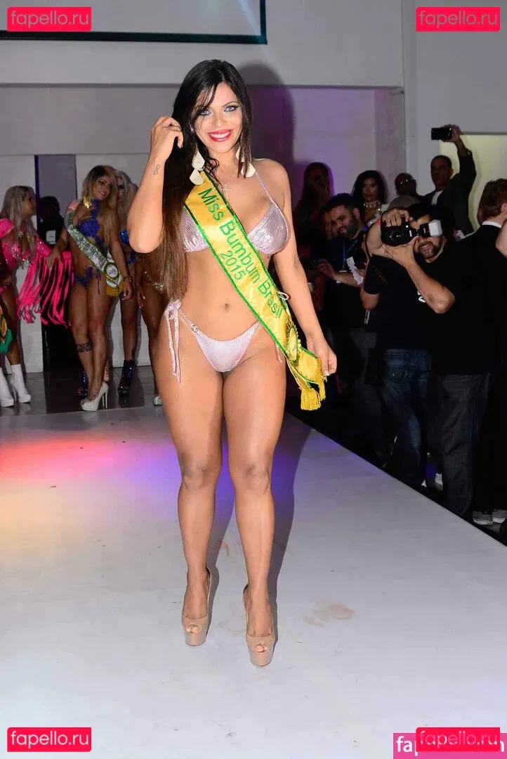 Suzy Cortez Onlyfans Photo Gallery 