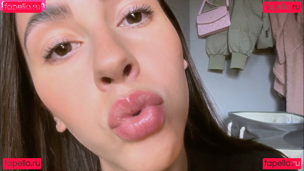 Ceri ASMR Nude Onlyfans Photo 31