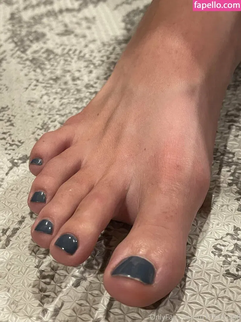 goddesszeldafeet11 Onlyfans Photo Gallery 