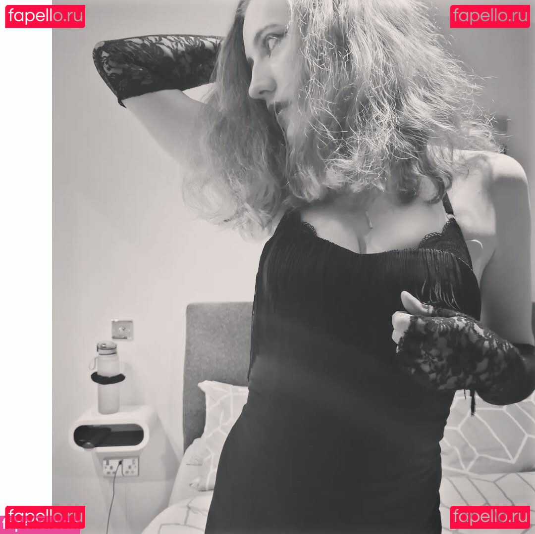xbella2k Nude Onlyfans Photo 24