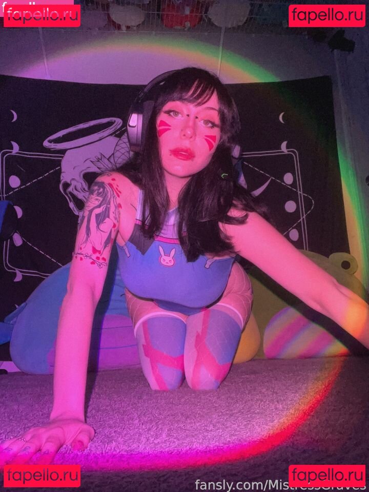 MistressGraves Nude Onlyfans Photo 3