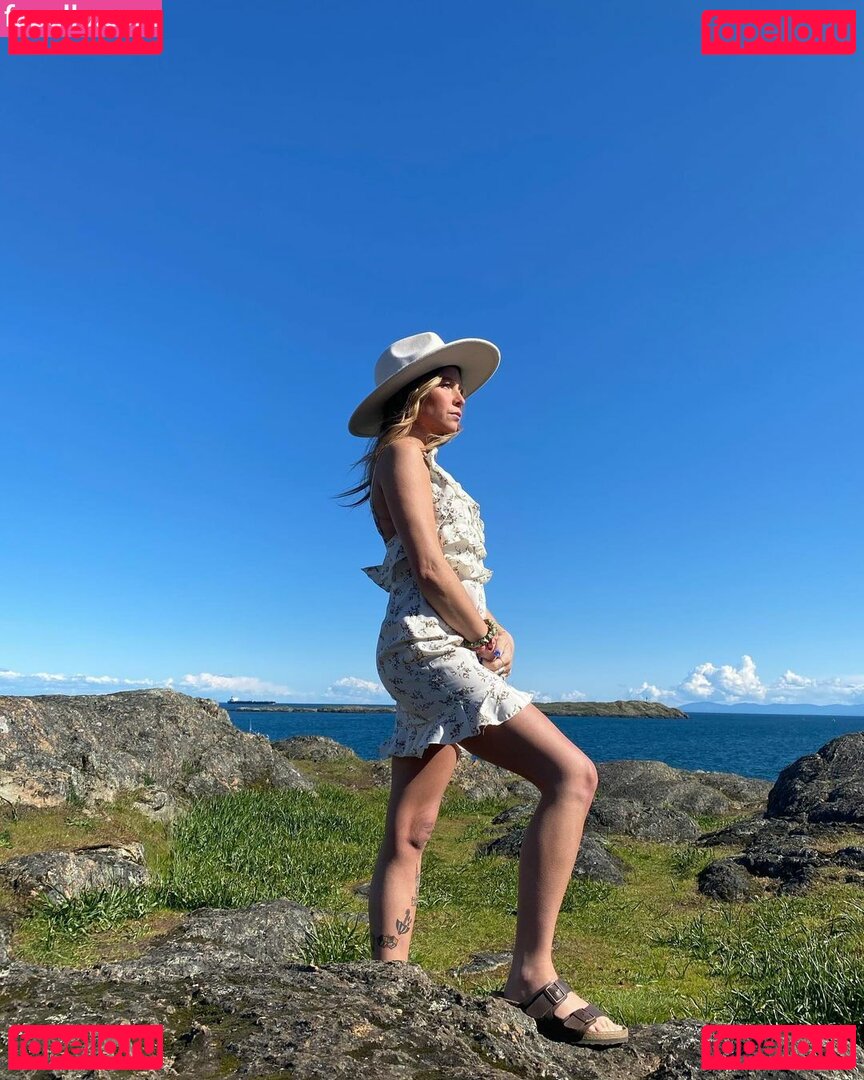 tropicalrosie Nude Onlyfans Photo 32