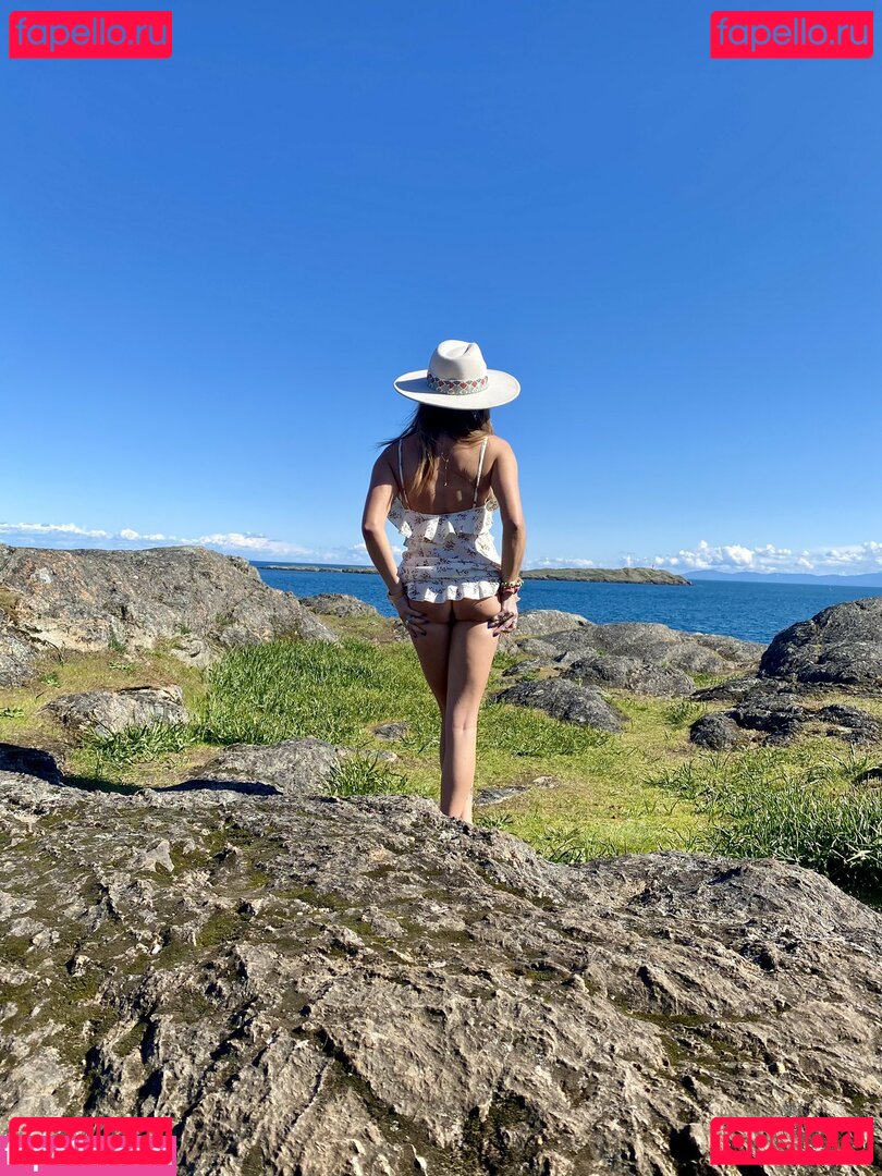 tropicalrosie Nude Onlyfans Photo 19