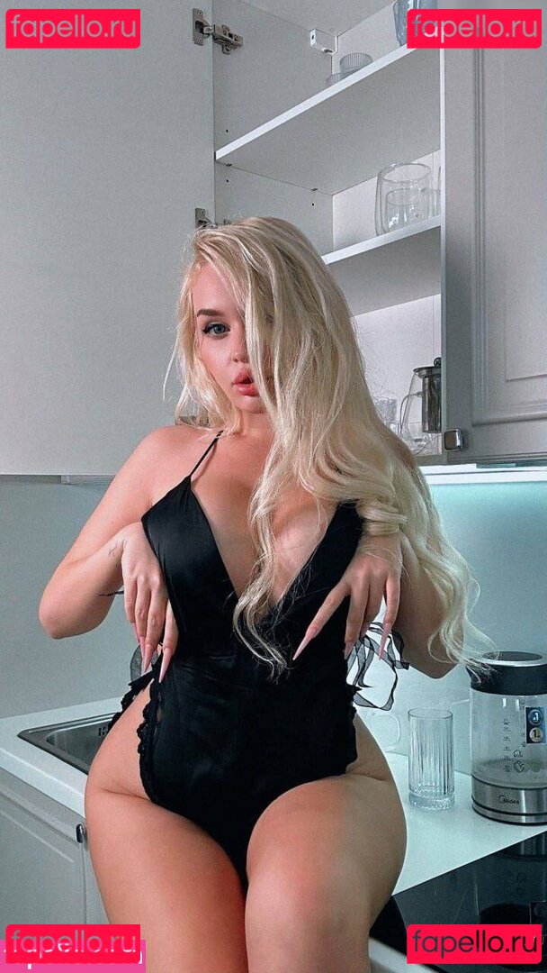 Arina Slugina Nude Onlyfans Photo 19