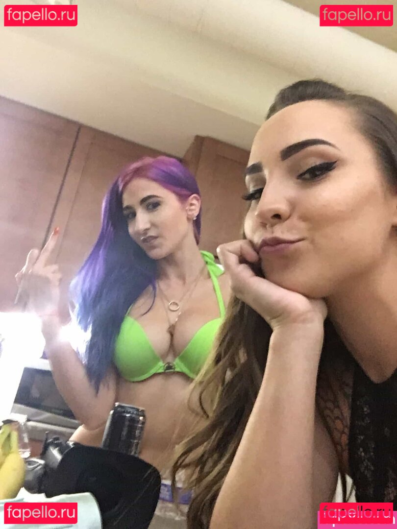 TheSashaFoxxx Nude Onlyfans Photo 16