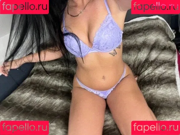 kyrachar03 Onlyfans Photo Gallery 