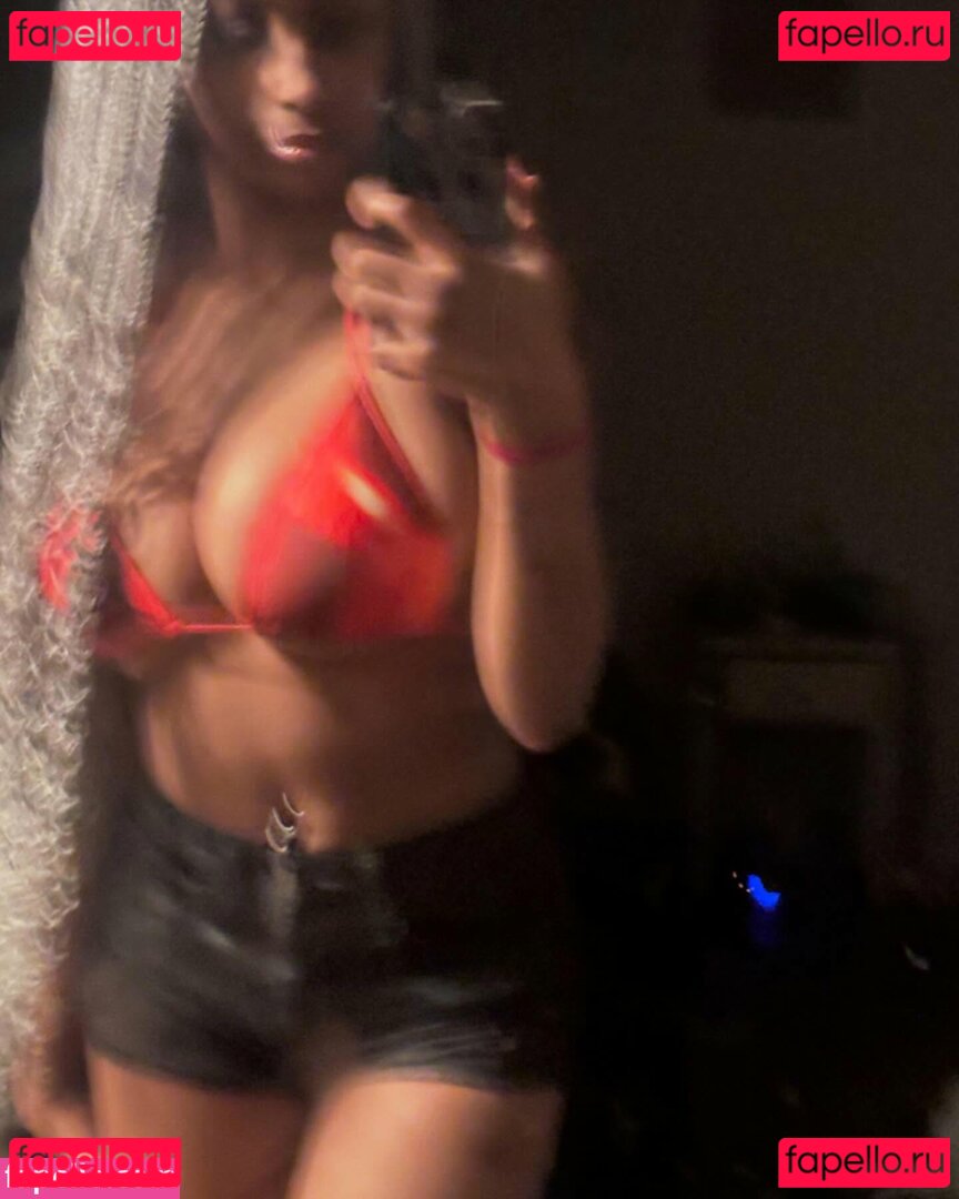 Alicia Adams Nude Onlyfans Photo 21