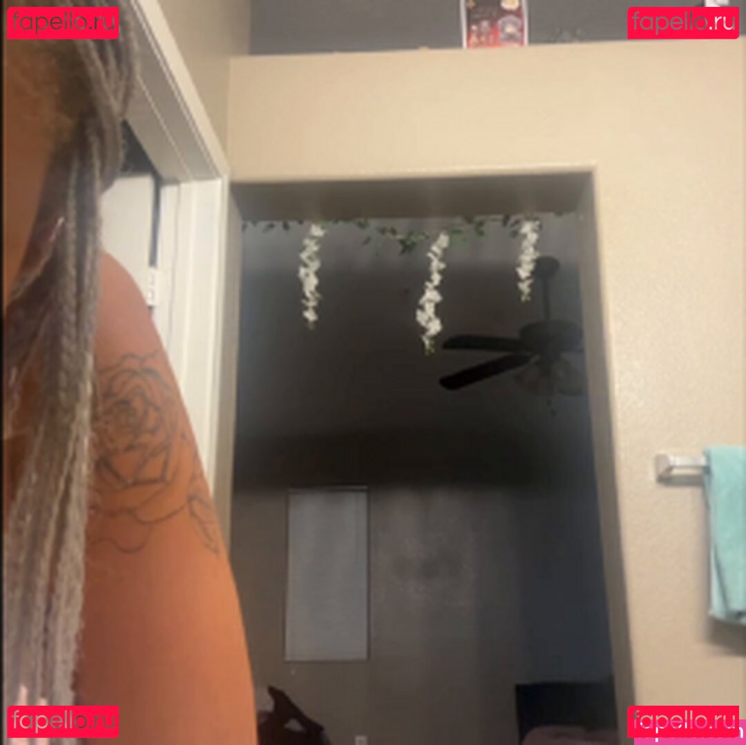 Alicia Adams Nude Onlyfans Photo 18