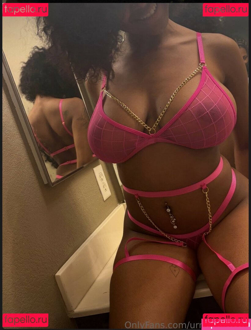 Alicia Adams Nude Onlyfans Photo 16