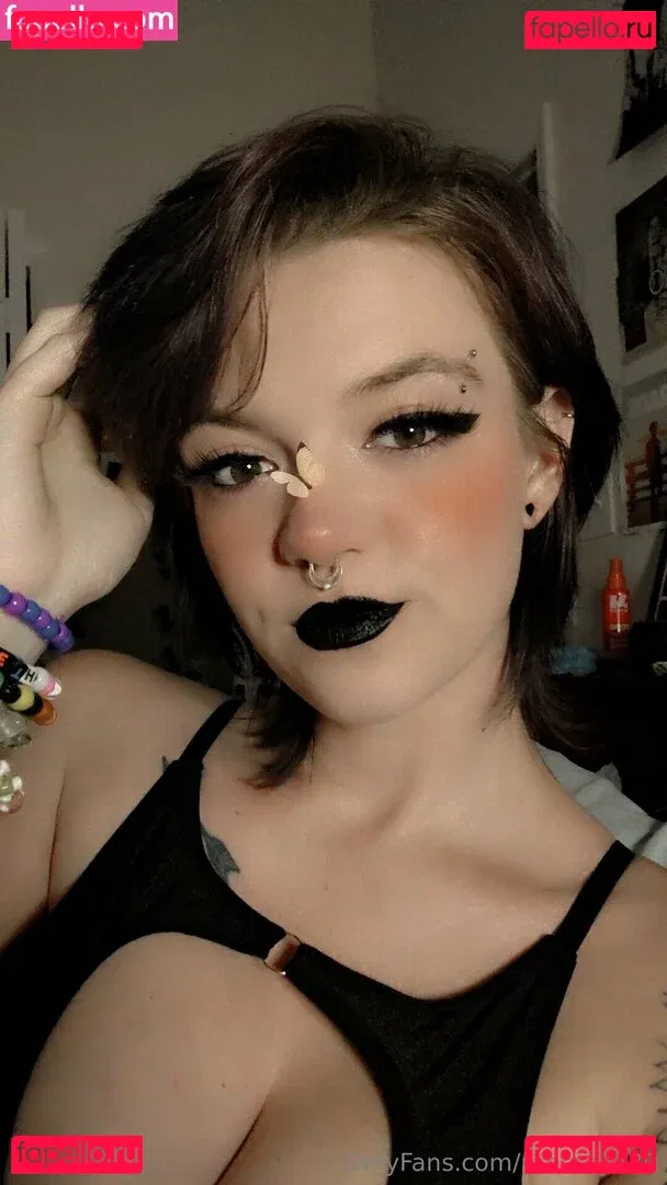 raemay420 Onlyfans Photo Gallery 