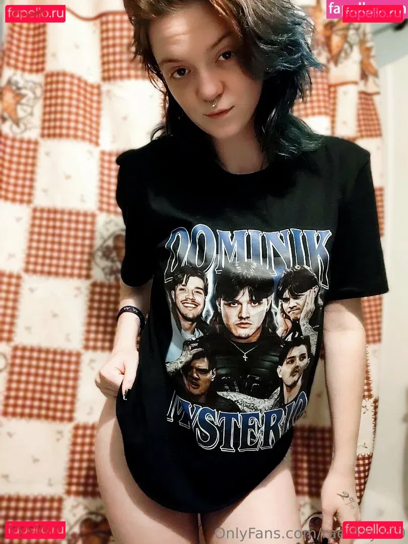 raemay420 Onlyfans Photo Gallery 