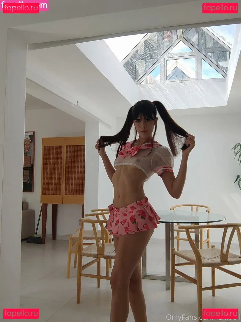 Leni Doll Onlyfans Photo Gallery 