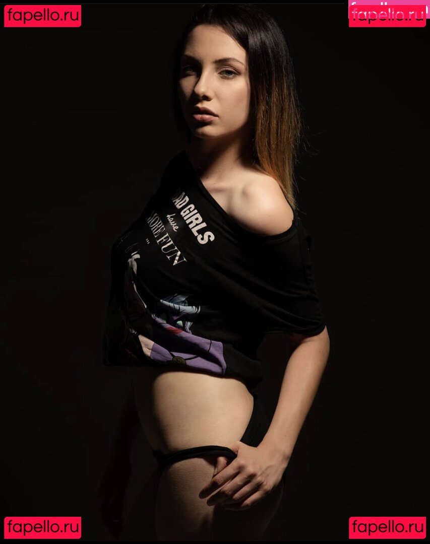 Wer kennt sie? Nude Onlyfans Photo 27