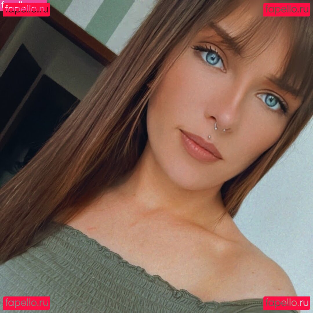 Wer kennt sie? Nude Onlyfans Photo 9