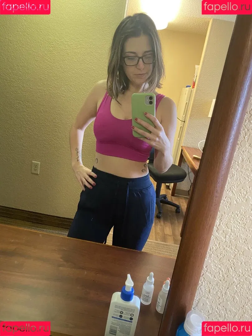 clever.belle5 Onlyfans Photo Gallery 